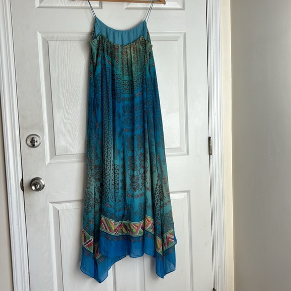 BOSTON PROPER spaghetti string handkerchief bottom dress size 6 blue Aztec print - Picture 8 of 13